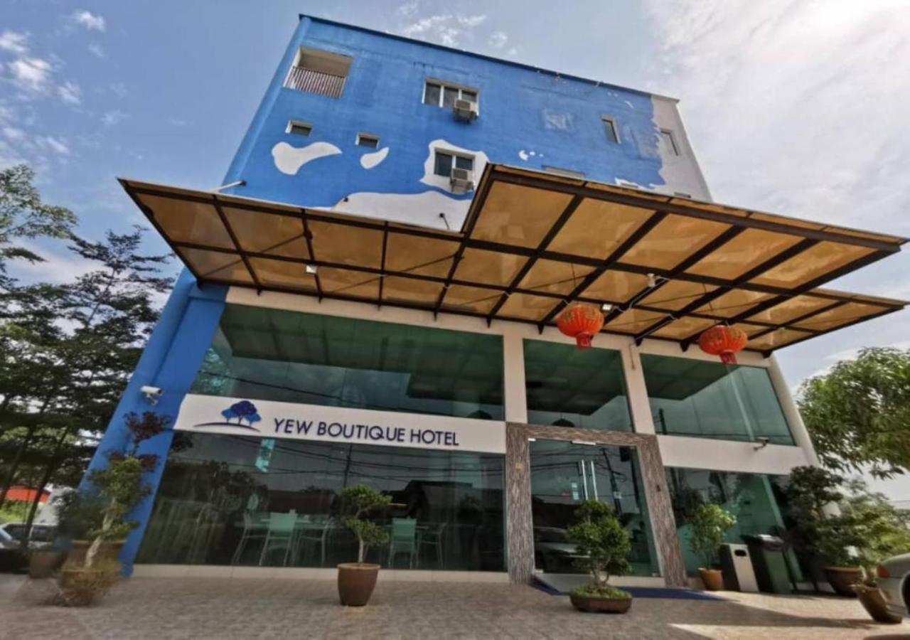 Yew Boutique Hotel Teluk Intan Exterior foto